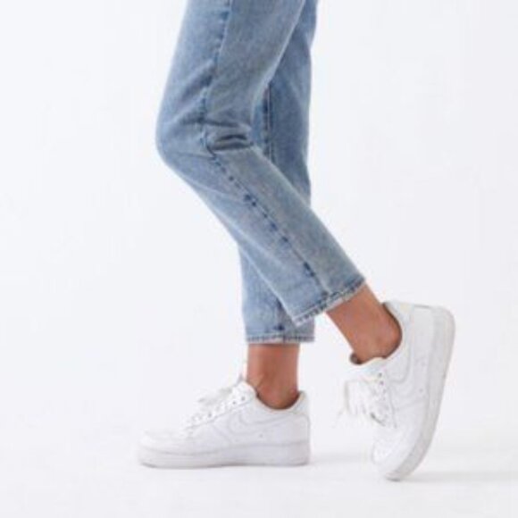 NWOT PacSun Medium Wash High Rise Mom Jeans - Picture 4 of 5